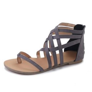 NEW Gray Weave Flat Sandals US9.5